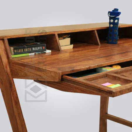 Alma Study Table